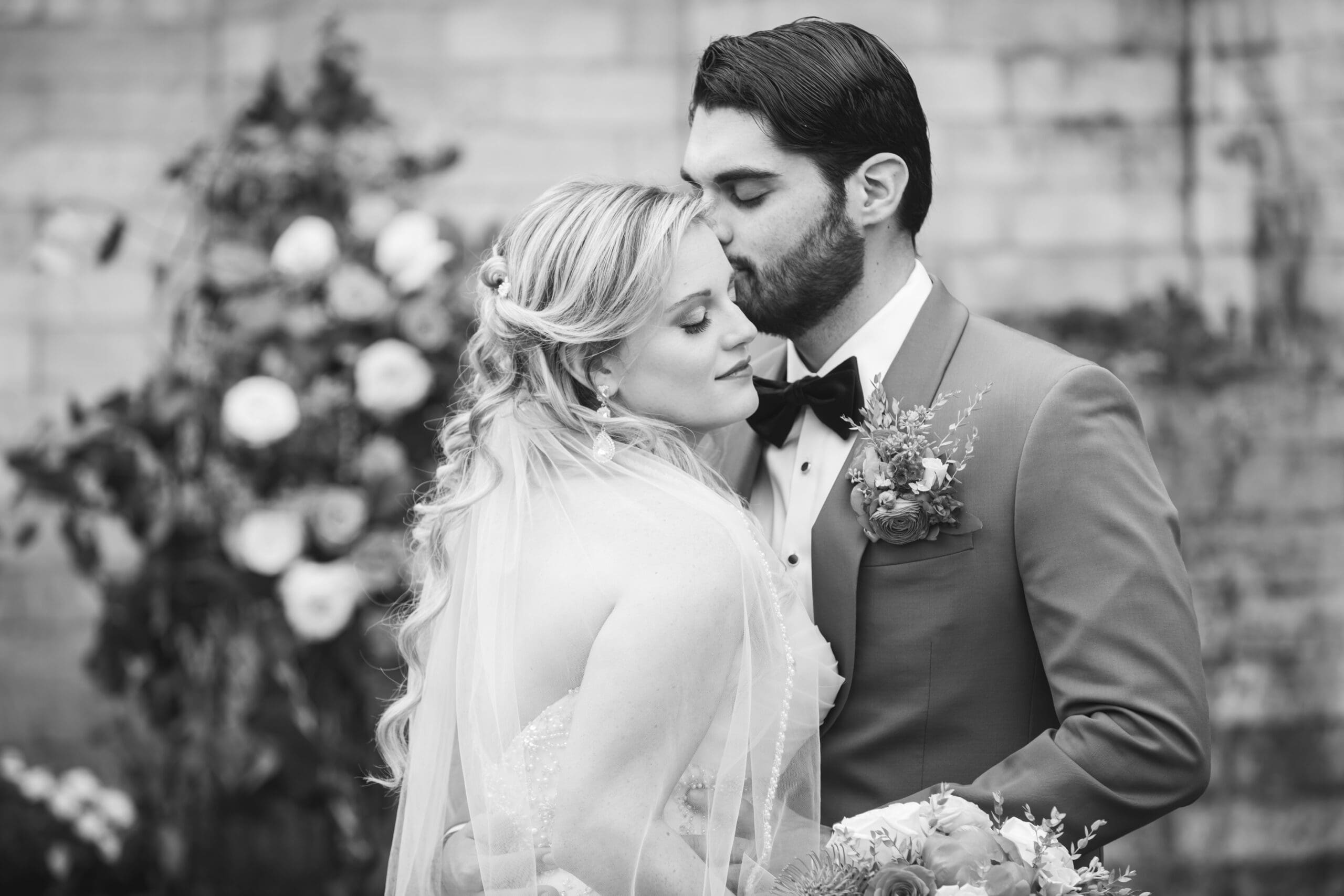 Five Popular Wedding Photography Decisions